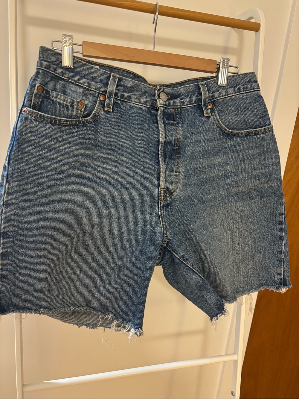 Levi’s Classic High-Rise Dark Blue Denim Shorts